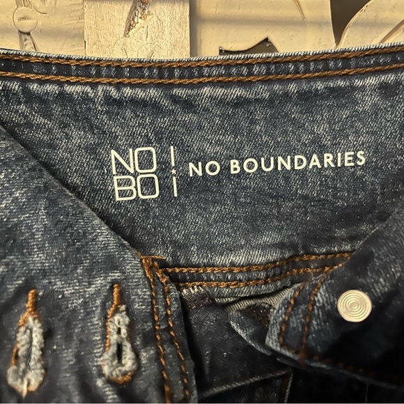 NO BOUNDARIES VINTAGE CUTE COTTON DARK BLUE ACID WASH PLEATED MINI SKIRT - Picture 6 of 6